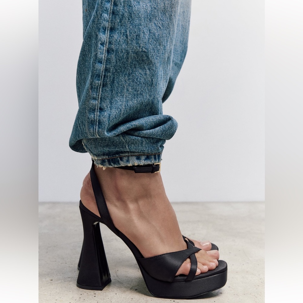 ZARA CHUNKY PLATFORM SANDALS